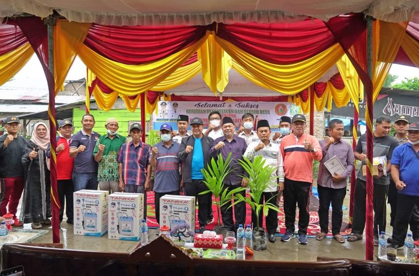  Bupati Zahir Ikut Gotroy Tanam Pokok Pisang di Semodong