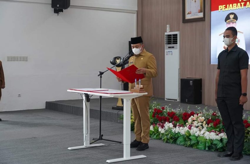  Mutasi Sejumlah Pejabat, Bupati Zahir Harap Pejabat Dapat Bekerja dan Rahi Prestasi dalam Bekerja