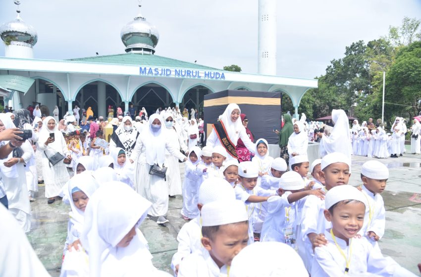 Ratusan Murid PAUD/TK/RA Praktik Manasik Haji Cilik