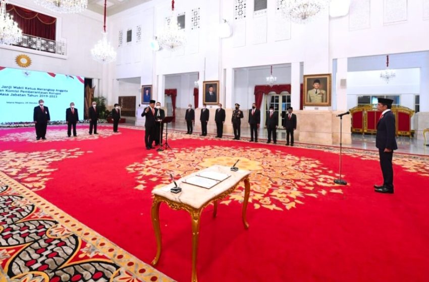  Presiden Jokowi Saksikan Pengucapan Janji Johanis Tanak sebagai Wakil Ketua KPK