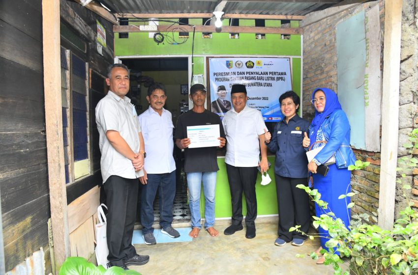  Sebanyak 461 Rumah di Batu Bara Terima Pemasangan Listrik Gratis dari Kementerian ESDM