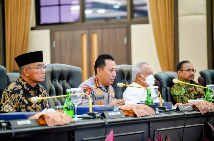  Rapat Lintas Sektoral Nataru, Kapolri Pastikan Wujudkan Rasa Aman Bagi Warga
