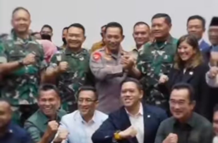  Pimpinan Tinggi TNI-Polri Antar Jendral TNI Laksamana (KSAL) Yudo Margono Fit And Proper Test ke DPR RI