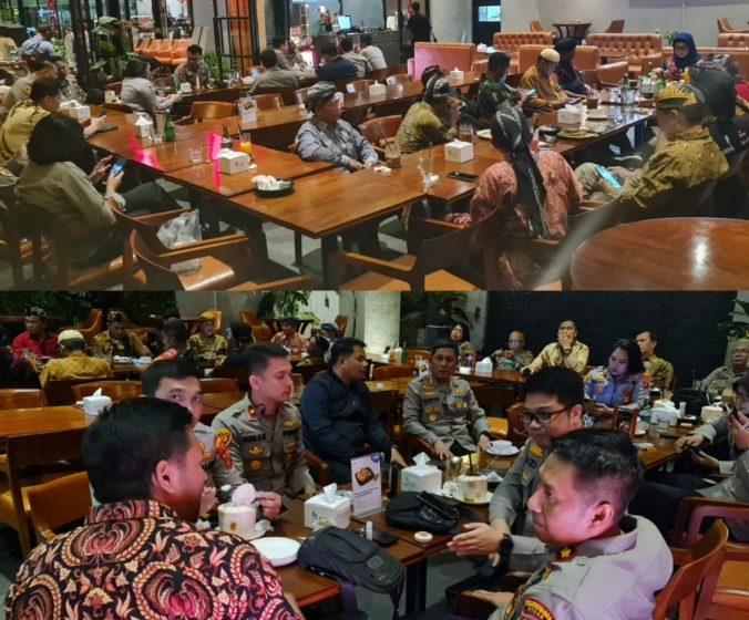  Sinergitas TNI-Polri, Polrestabes Medan Gelar Nobar Pagelaran Wayang Kulit Secara Online