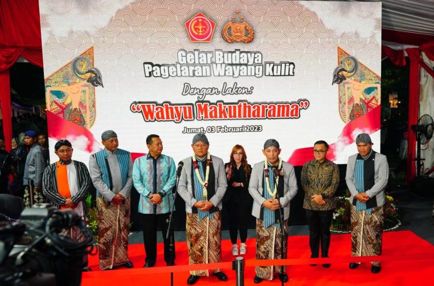  Gelar Wayang Kulit, Kapolri: Perkuat Sinergitas TNI-Polri dan Semakin Dekat dengan Masyarakat