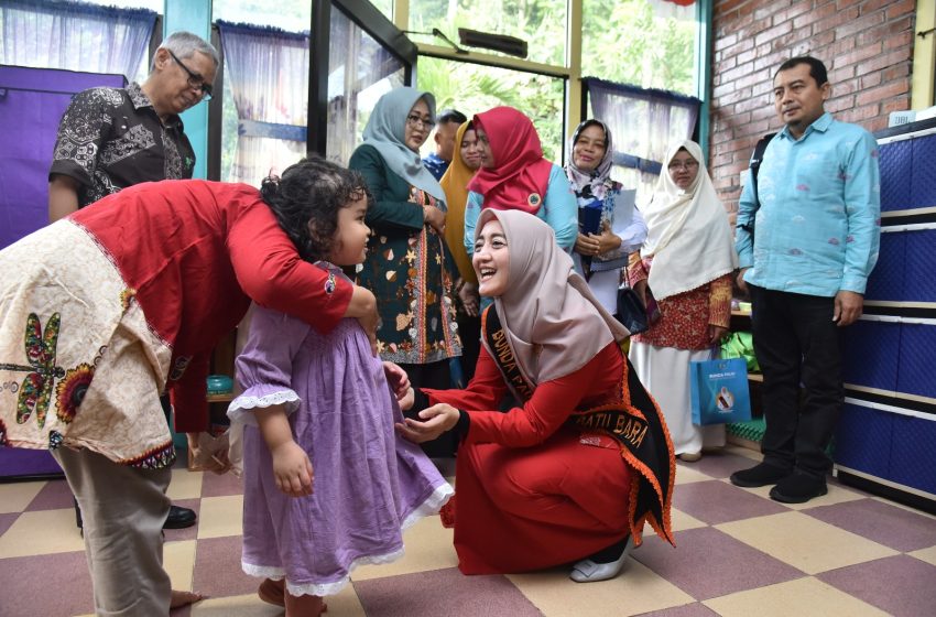  Tingkatkan Kualitas PAUD di Batu Bara, Ny. Maya Kunker ke PAUD Inklusi Srawung Bocah