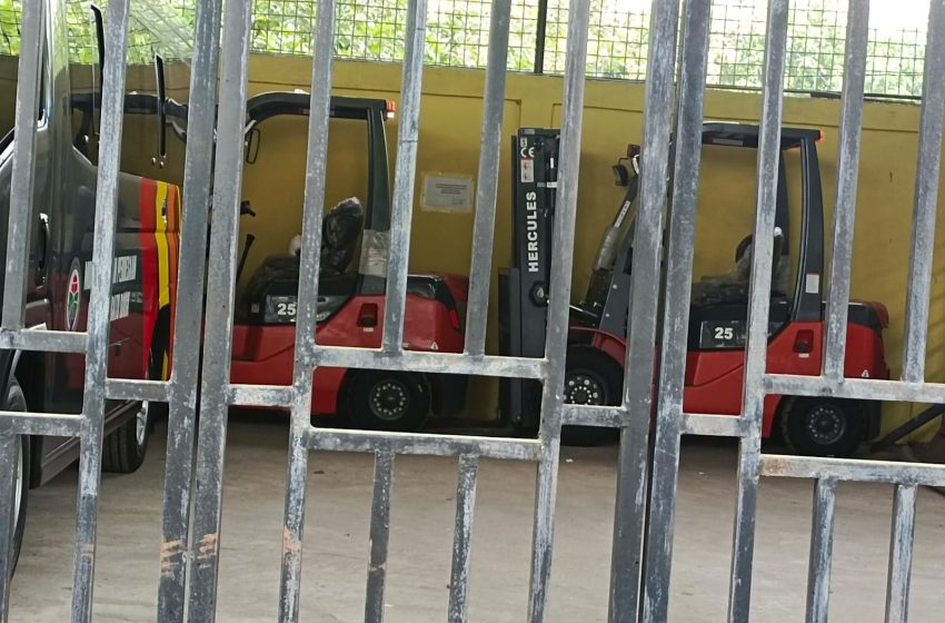  Dikonfirmasi Terhadap Pengadaan Forklift T. A 2021 Senilai 590 Juta Tak Berfungsi, Plt Kadishub Milih HP Nonaktif dan Bungkam? 