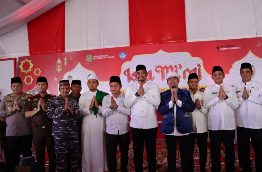  Wakapolrestabes Hadiri Acara Isra Miraj Pemko Medan