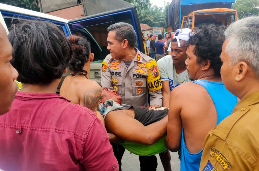  Kapolres Batu Bara AKBP Jose Fernandes Evakuasi Korban Laka Lantas
