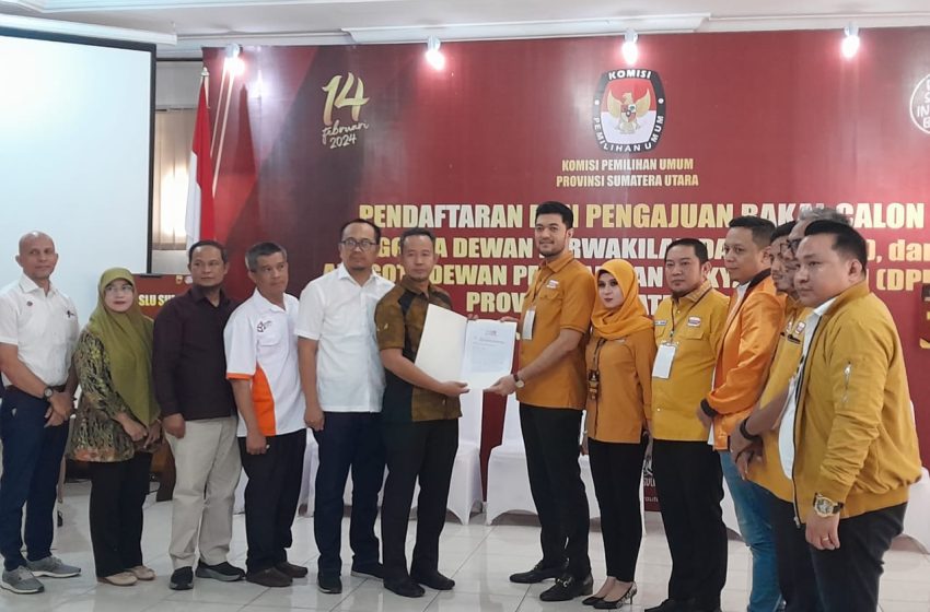  Pendaftaran Dipimpin El Adrian Shah dan Diiringi Belasan Betor, KPUD Sumut Terima Berkas 100 Bacaleg Hanura