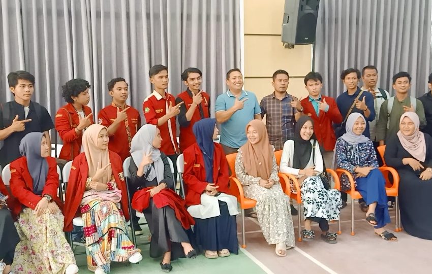  OK Faizal Sambut 50 Mahasiswa PK IMM FAI UMSU Baksos di Desa Perupuk