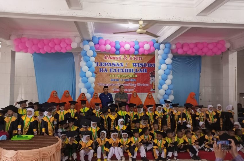  Wujudkan Generasi Beriman dan Bertaqwa, Sekolah RA Fatahillah Wisuda 76 Siswa