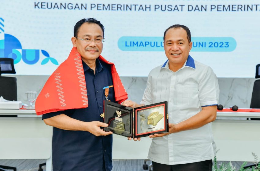  Pembinaan Pengelolaan Keuangan Daerah, Bupati Zahir Ingin Laporan Keuangan Berkualitas