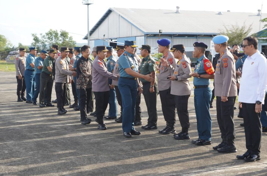  Panglima TNI Mendampingi Presiden RI, Luncurkan Program Pemulihan Hak Korban Pelanggaran HAM Berat