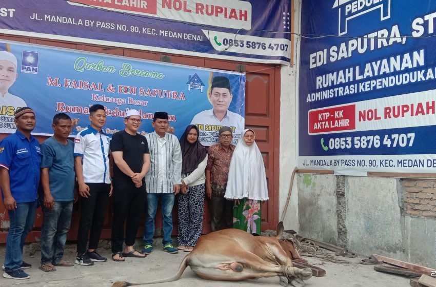  Peduli Masyarakat Sekitar, Rumah Peduli Edi Saputra dan Faisal Bagikan Daging Kurban