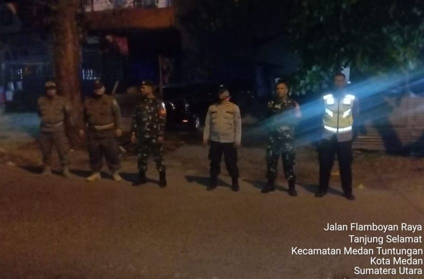  Cek Pos Penyekatan, Kapolsek Tuntungan Pimpin Patroli Skala Besar Antisipasi Geng Motor dan Premanisme