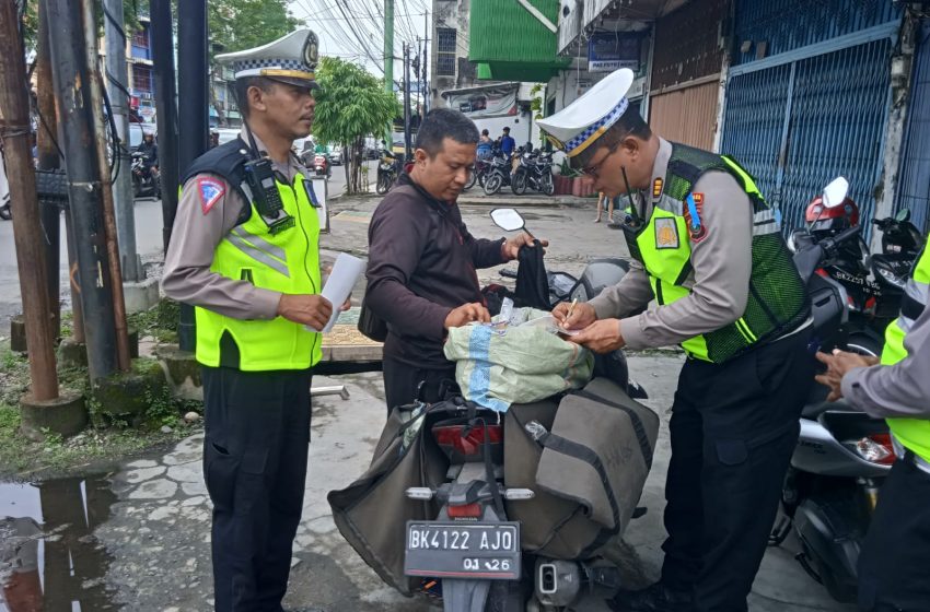  Satlantas Polrestabes Medan Terus Gencarkan Operasi Patuh Toba 2023