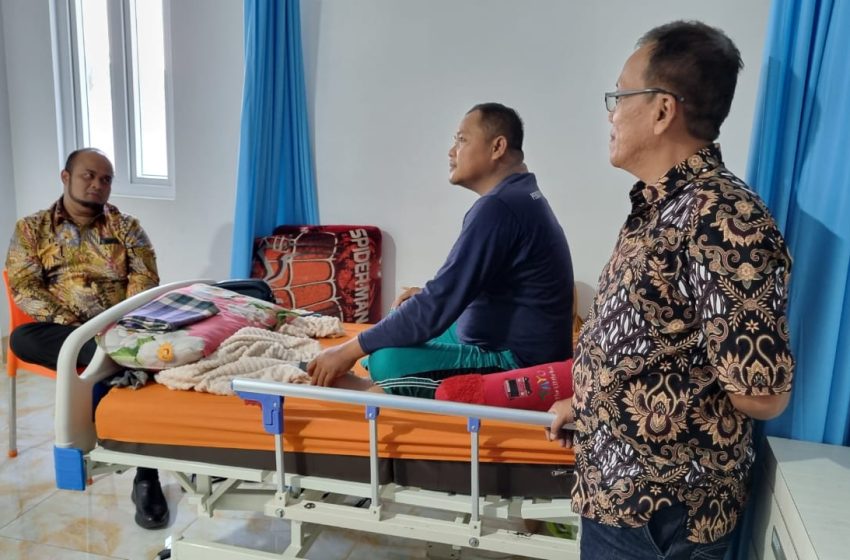  Direktur RSU Bidadari Bezuk Anggota PWI Batu Bara