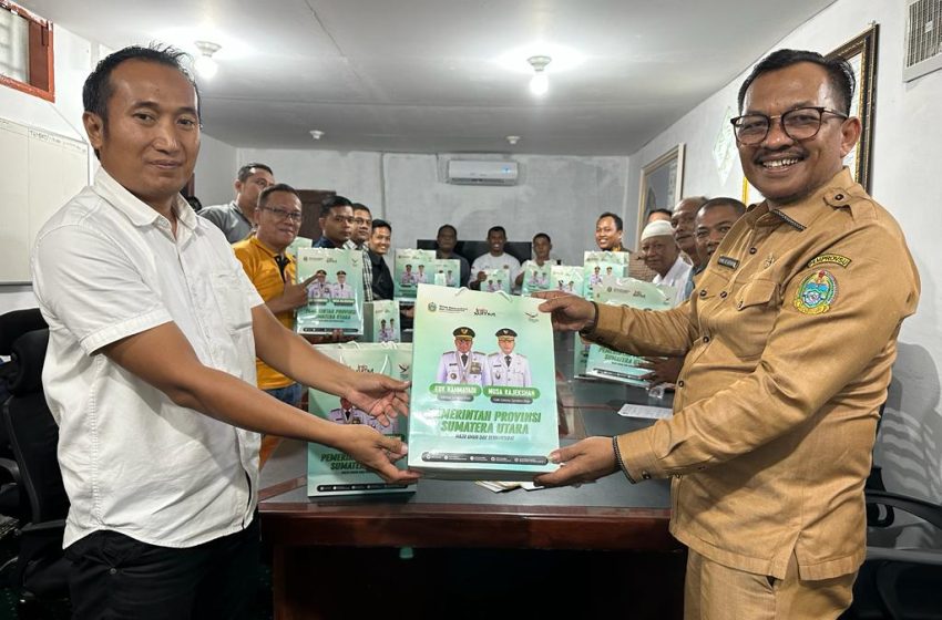  Gubsu Bantu Awak Media Berupa Alat Kerja Berupa Tablet/Notebook