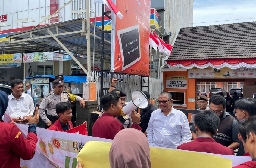  IMM Sumut Demo Protes Tidak Ada Komisioner Bawaslu Tapteng Terpilih Beragama Islam