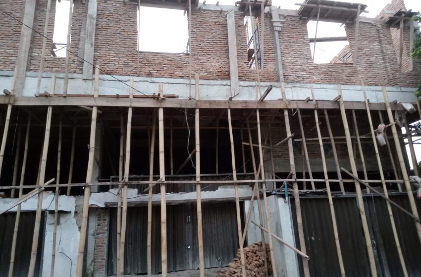  Ada Bangunan Ruko Berdiri Tanpa Plang PBG di Kawasan Medan Johor