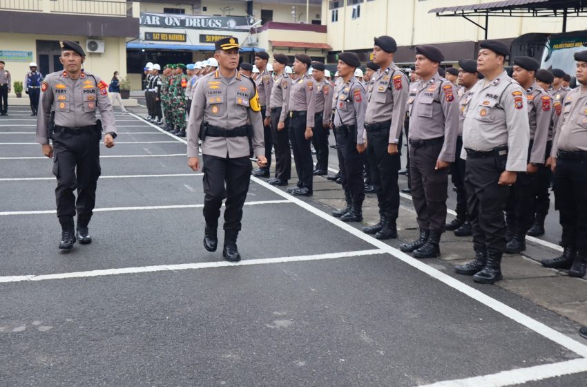  Kapolrestabes Medan Pimpin Apel Gelar Pasukan Ops Mantap Brata Toba 2023-2024