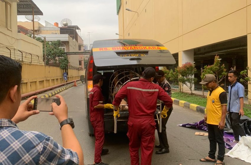  Warga Jalan Cengal Tewas Usai Lompat Dari Lantai 5 Carefour Gatsu