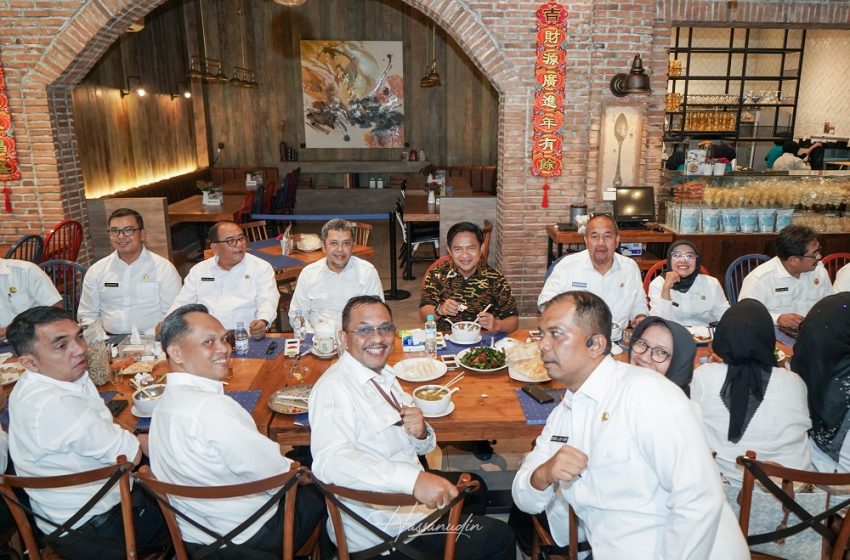  Beri Kejutan di Milad Kadis Kominfo, Pj Gubernur Sumut Pesan OPD Pemprov Sumut Tetap Solid