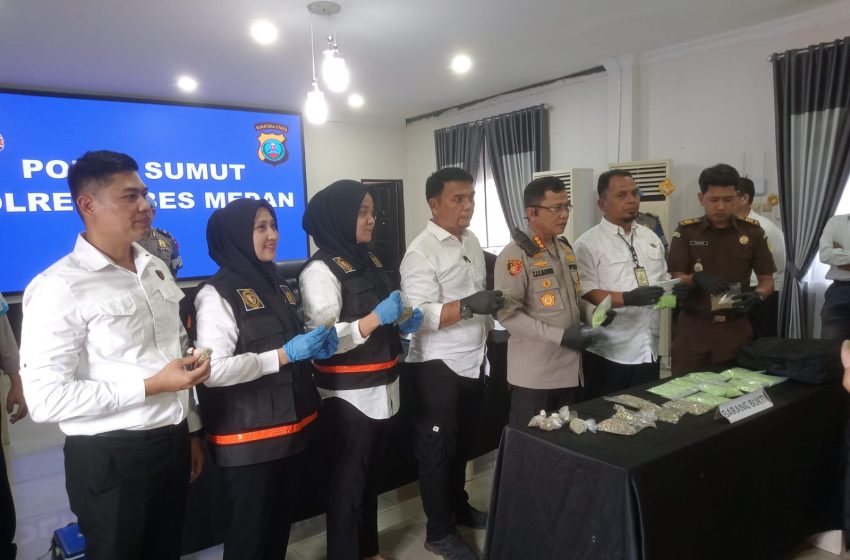  Polrestabes Medan Rebus Pil Ekstasi Sebanyak 14.746 Butir