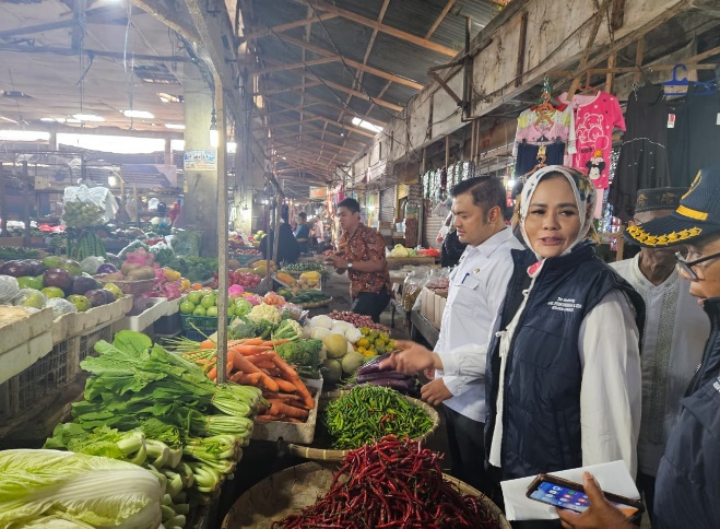  TPID Kab.Langkat  Sidak Pasar dan Peninjauan  Bulog Stabat Menjelang Ramadhan 1445 H 