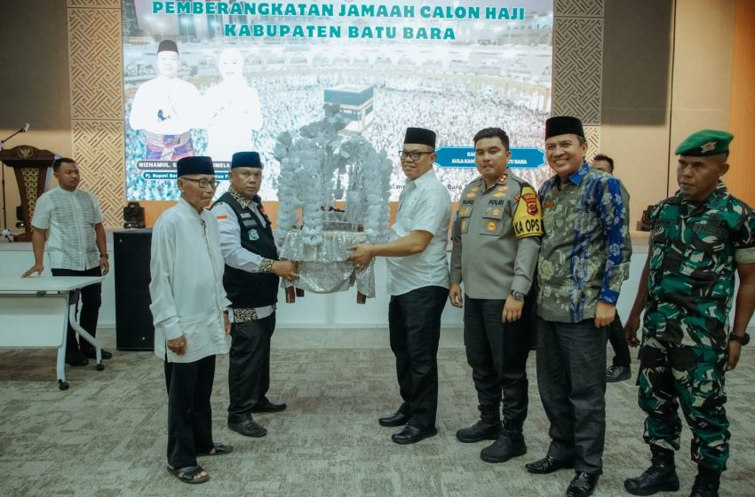 Pj Bupati Bersama Kapolres Batu Bara Tepung Tawari Calon Jemaah Haji