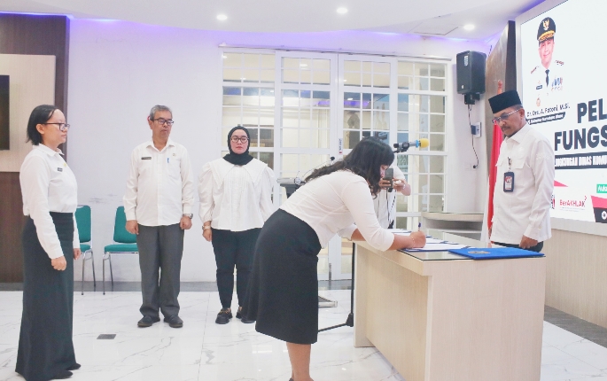  Kadis Kominfo Sumut Lantik Dua Orang PPPK, Ini Jabatannya