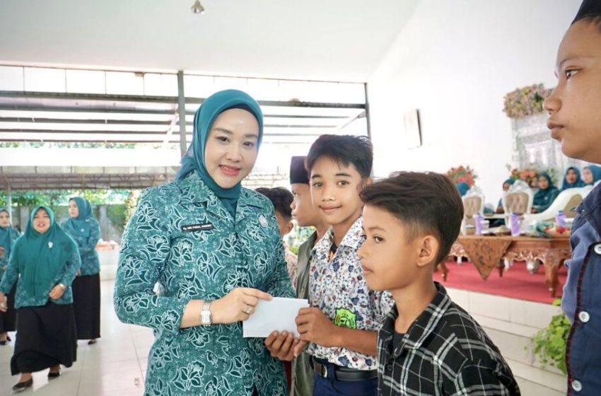  Pj. Ketua TP PKK Langkat Ny. Uke, Ajak Kader Perempuan Bersinergi Majukan Daerah