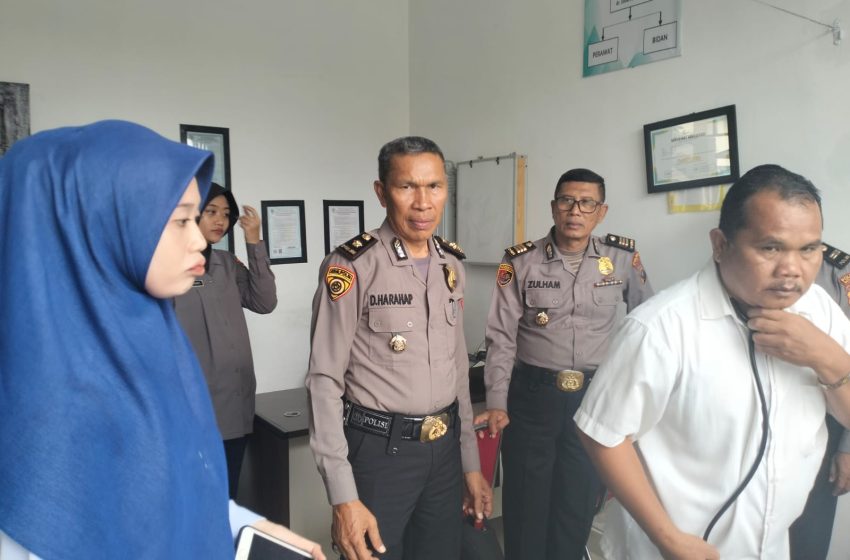  Kabag SDM Polres Batu Bara Periksa Pelayanan Team Dokter Polres Batu Bara