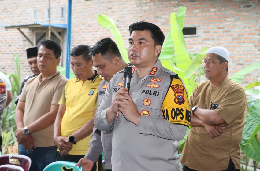  Kapolres Batu Bara Melayat ke Rumah Duka Almarhum Eka Suhendra