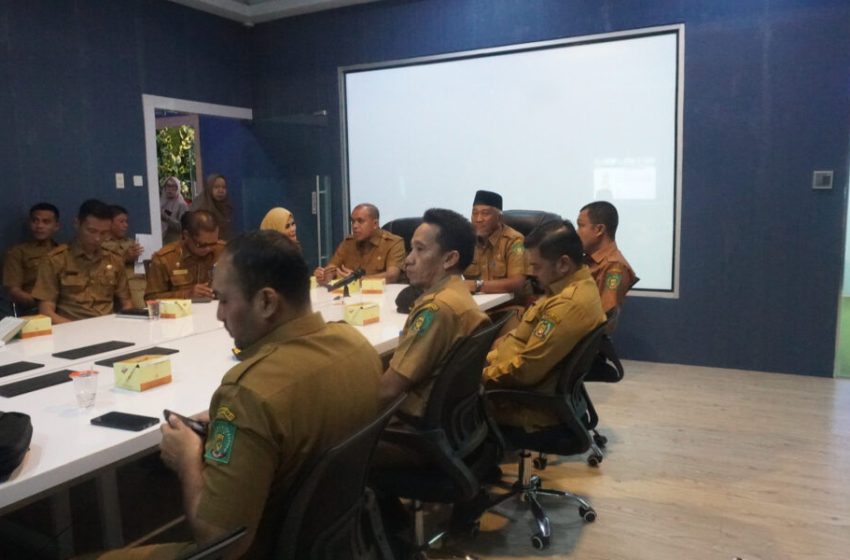  Pj Bupati Langkat Tekankan Pengendalian Inflasi dan Percepatan Pengangkatan Kepala Sekolah dalam Zoom Meeting Nasional
