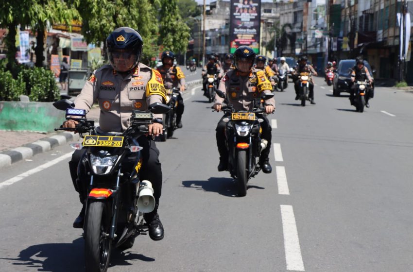  Jelang Pelantikan Presiden RI Terpilih, Kapolrestabes Medan dan PJU Gelar Patroli Sepeda Motor