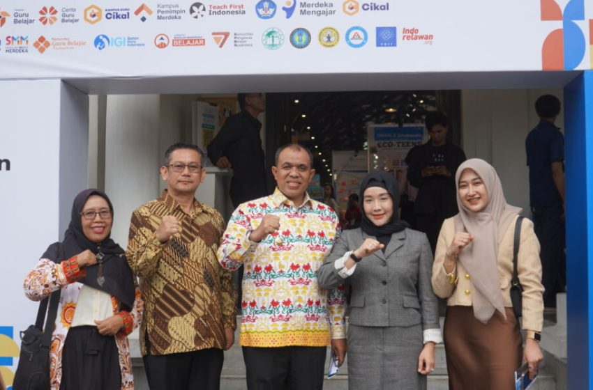  Pj Bupati Langkat Faisal Hasrimy Terima “Mohammad Syafei Awards”: Dorong Pembelajaran Berpihak pada Anak
