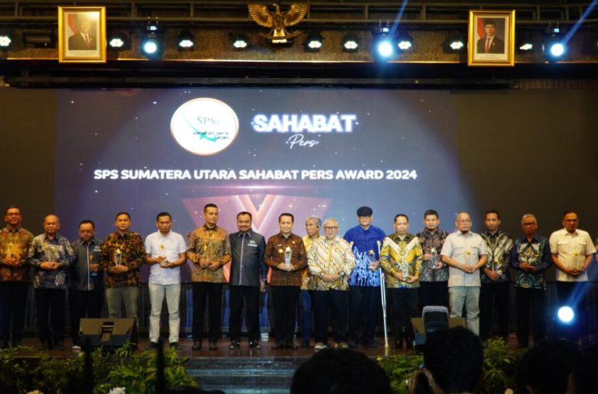  Pj Bupati Langkat Faisal Hasrimy Raih Penghargaan “Sahabat Pers Award 2024”