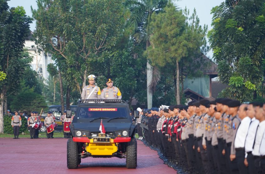  Kapolda Sumut Pimpin Apel Gelar Pasukan Operasi “Keselamatan Toba 2025”