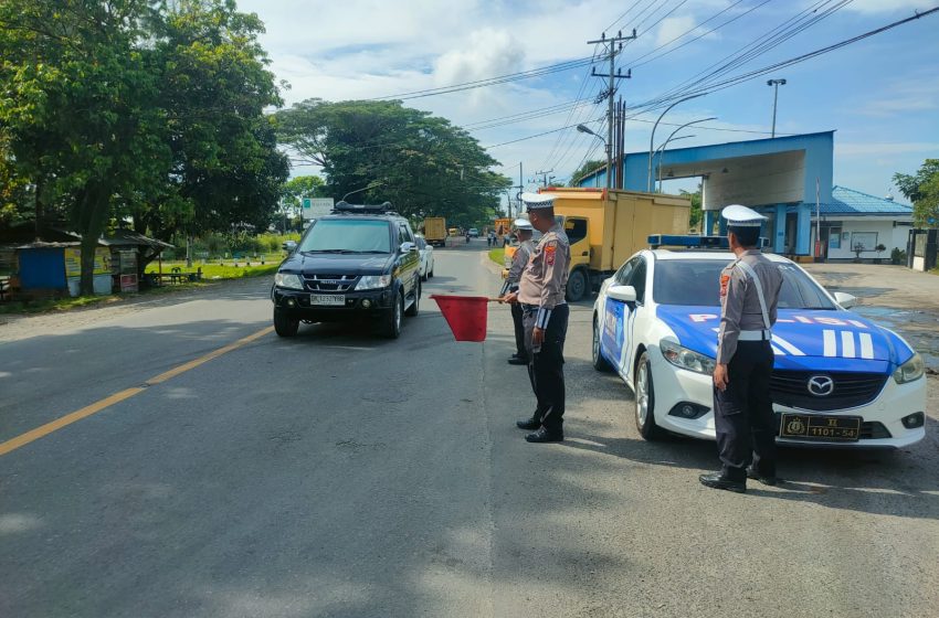  Satlantas Polres Batu Bara Giat Patroli Kibas Bendera Daerah Rawan Laka dan Kejahatan
