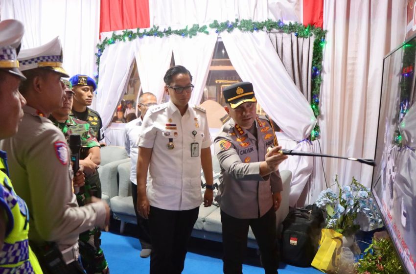  Kapolrestabes Medan Pimpin Patroli Skala Besar Malam Natal, Tinjau HKBP Sudirman dan Katedral
