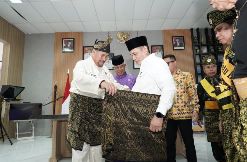  Bupati Batu Bara Sambut Wakil Menteri Agama RI dalam Pengukuhan LAM BB