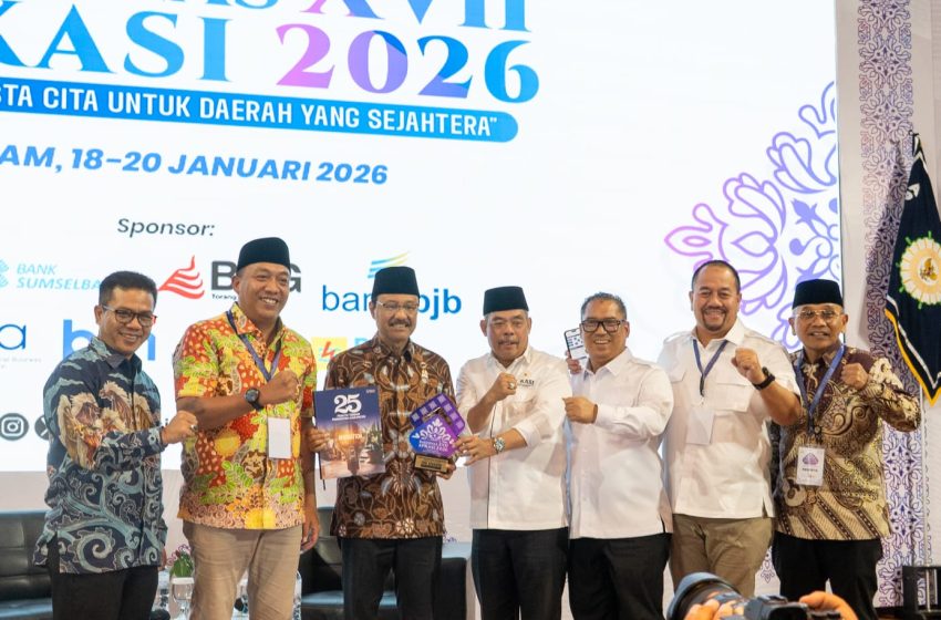  Bupati Batu Bara Ikuti Penutupan Rakernas APKASI XVII di Batam