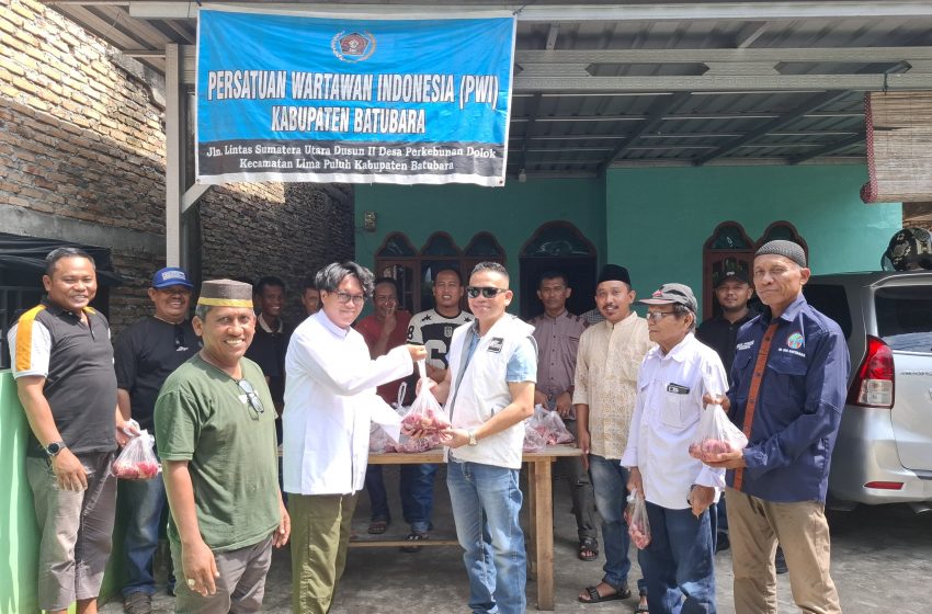  PWI Batu Bara Berbagi Qurban, SMSI Nilai Solidaritas Wartawan Makin Terjaga