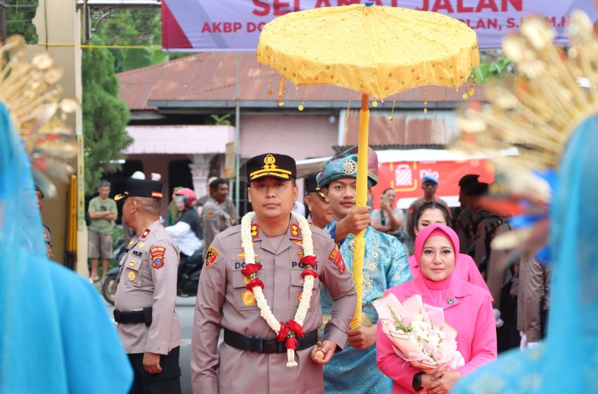  Polres Batu Bara Gelar Tradisi Penyambutan dan Farewell Kapolres, Tongkat Komando Resmi Beralih kepada AKBP Dony Satria Wicaksono