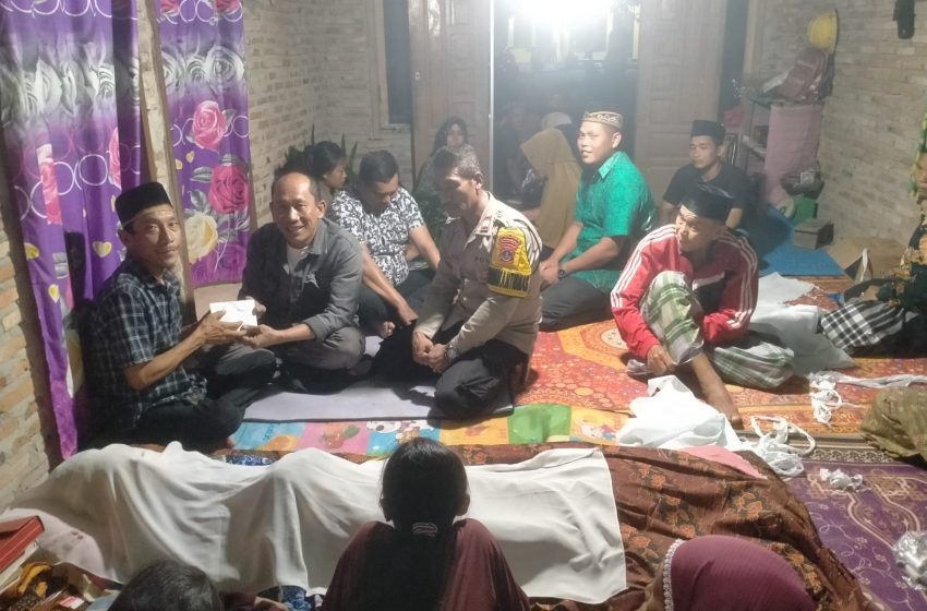  Polres Batu Bara Berikan Tali Asih kepada Keluarga Korban Tertimpa Pohon