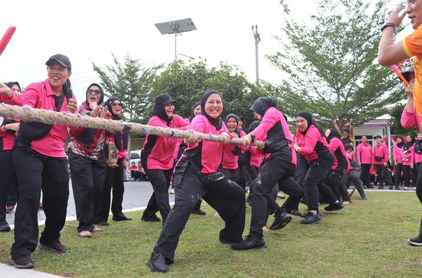  Semarak HUT RI ke-81, Polres Batu Bara Gelar Olahraga Bersama dan Lomba Tradisional