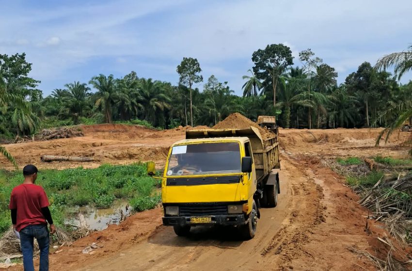  Warga soroti galian C Karang Baru: 15–20 Truk Angkut Tanah Urug Setiap Hari, Izin Dipertanyakan?