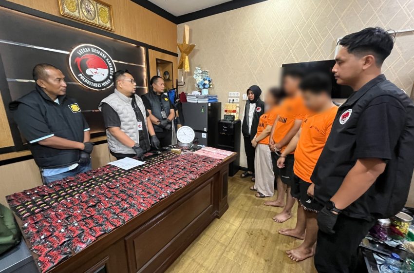  Polrestabes Medan Ringkus Muda Mudi Simpan Ratusan Vape Narkoba Asal Malaysia di Jalan Listrik dan Kasuari